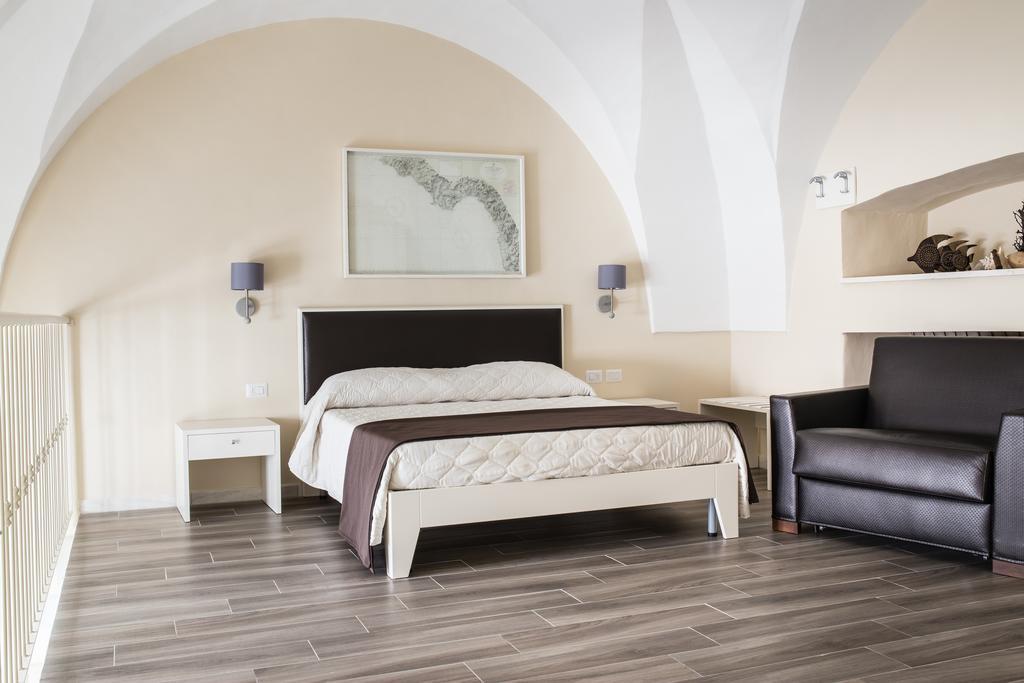 Faro Bianco Gallipoli - Suites & Apartments Экстерьер фото