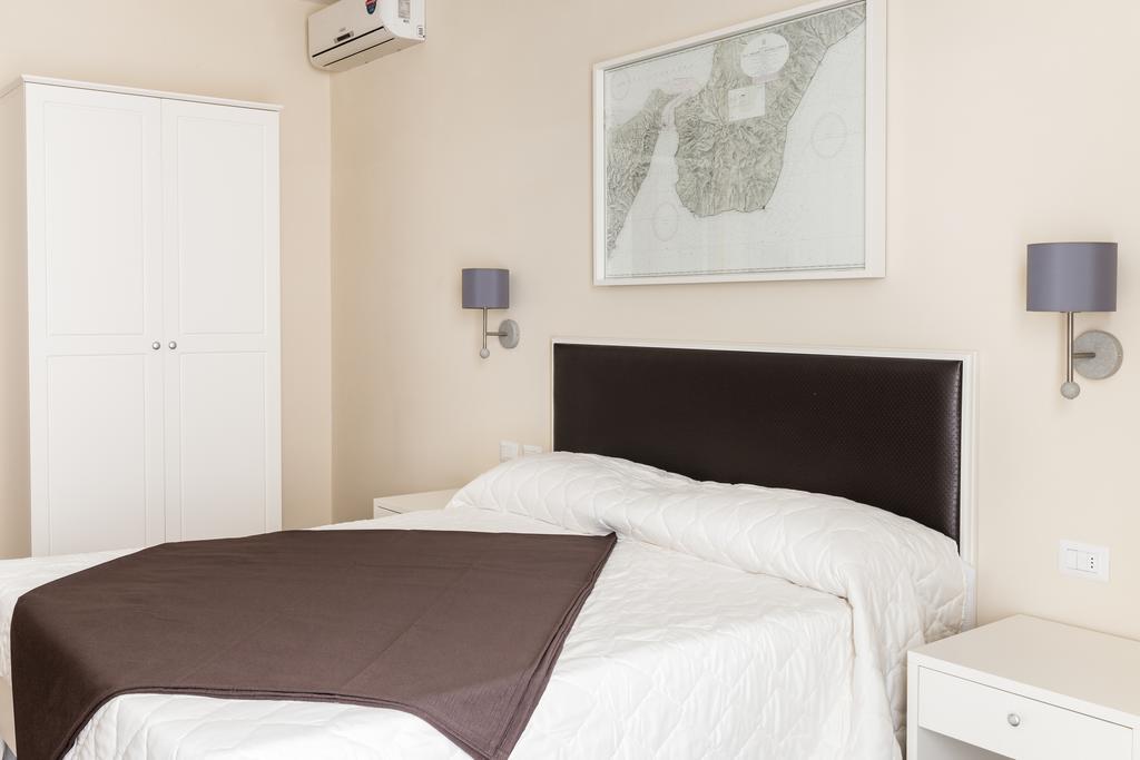Faro Bianco Gallipoli - Suites & Apartments Экстерьер фото
