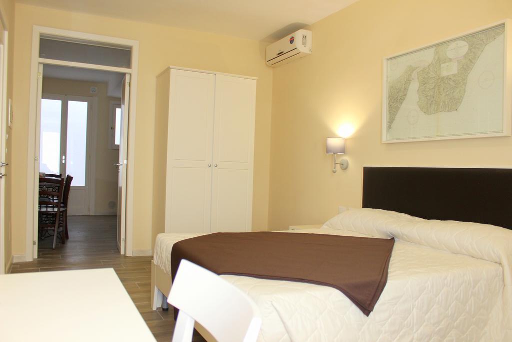 Faro Bianco Gallipoli - Suites & Apartments Экстерьер фото